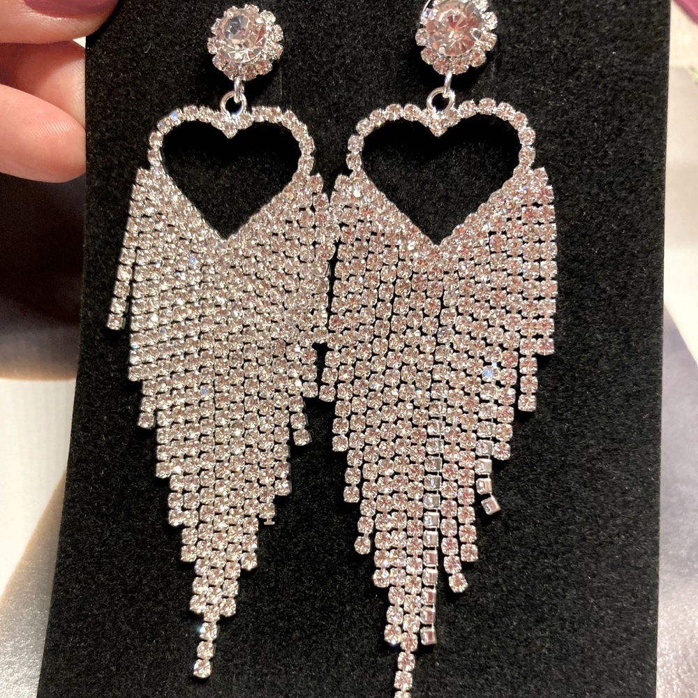 ⭐️ Big Silver Rhinestone Heart - Picture 1 of 7